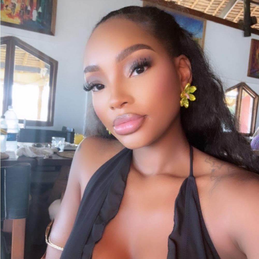 Meet your Posher, Angel